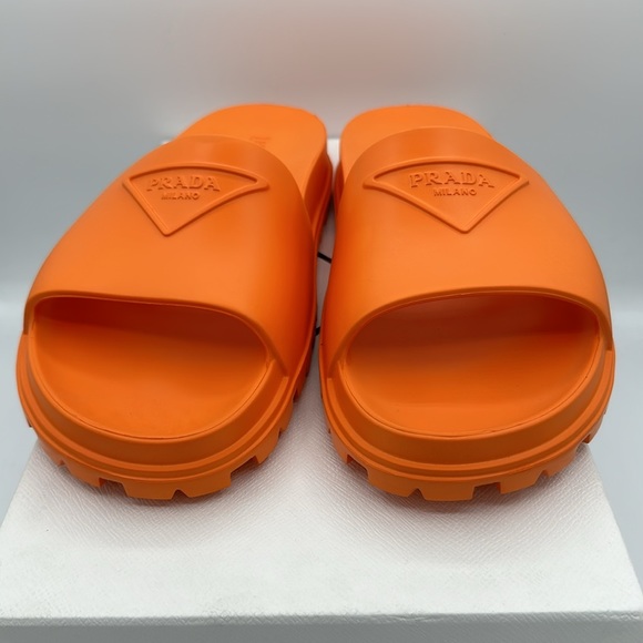 Prada Triangle Logo Slide Sandals Papaya Orange Size 42 EU / 9 US NIB - Picture 4 of 11